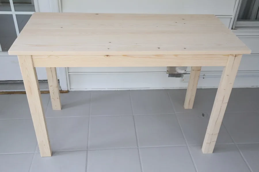 Bureau en bois sans peointure