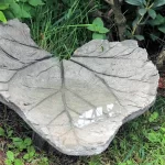 Abreuvoir pour oiseaux en béton