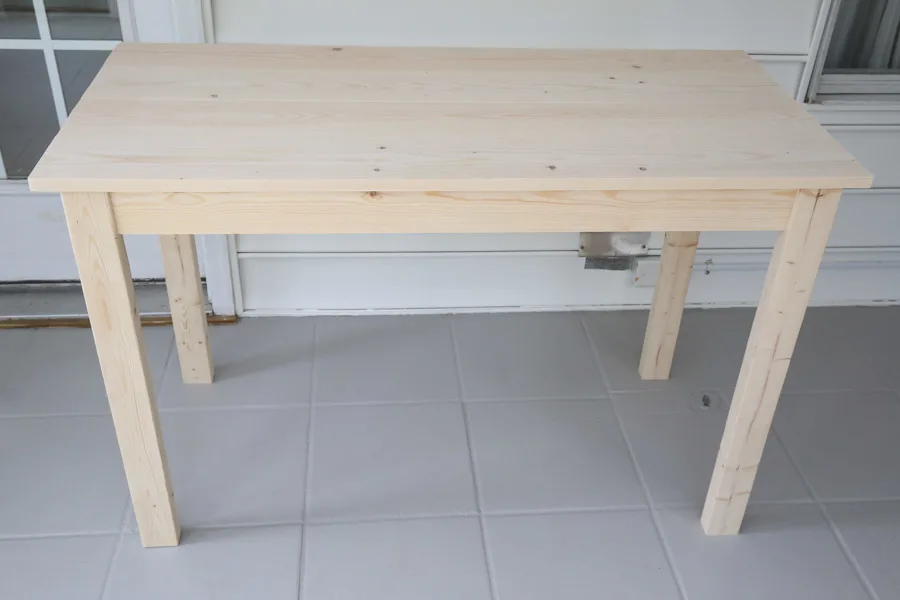 Bureau en bois sans peointure