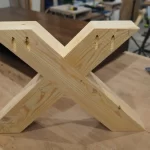 Pied de table bois en croix